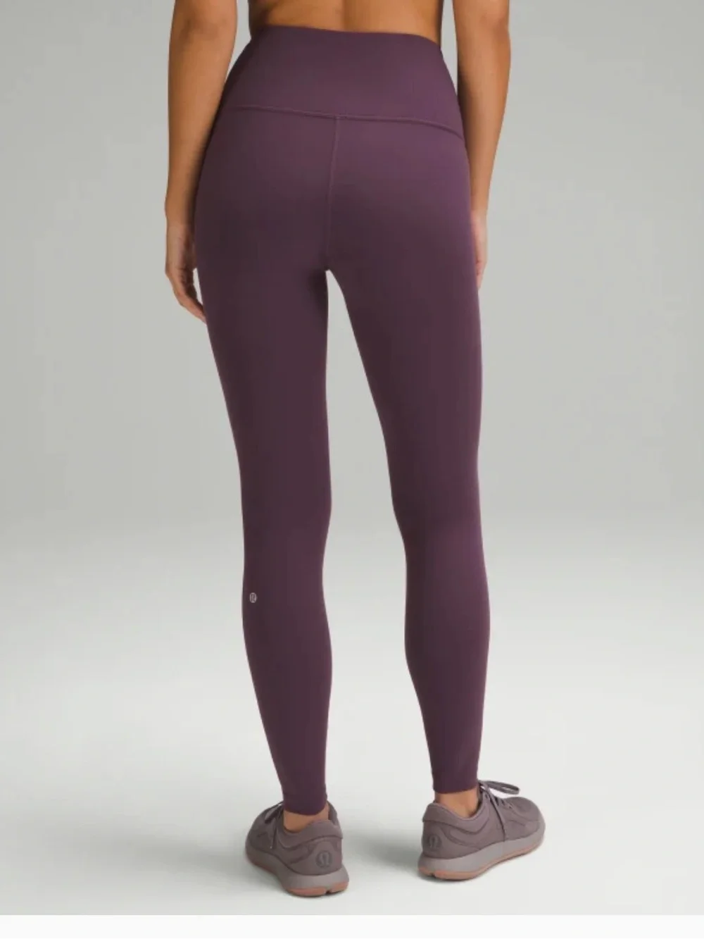 Women’s Lululemon Wunder Train High Rise Tight in Grape Thistle 28”